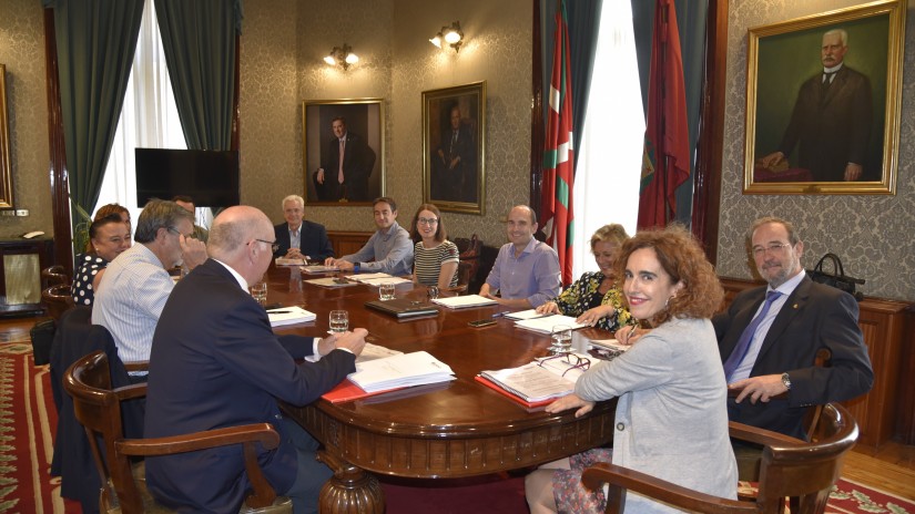 Los municipios de Bizkaia recibirán 819 millones de euros de Udalkutxa durante 2018