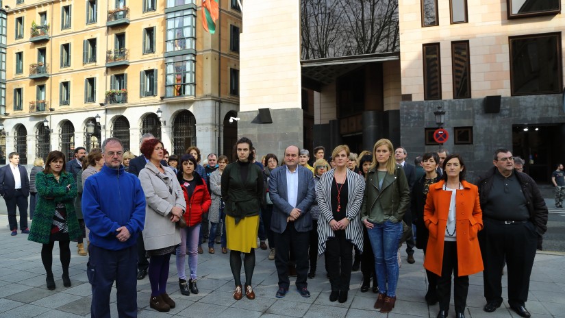 EAJ-PNV celebrará mañana concentraciones de 15 minutos en Donostia, Bilbao y Gasteiz para suscribir las reivindicaciones del 8 de Marzo