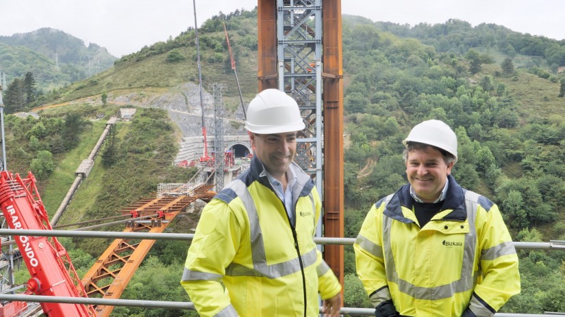 El abatimiento de los viaductos del Bolintxu inicia la cuenta atrás para la puesta en marcha de la segunda fase de la Supersur