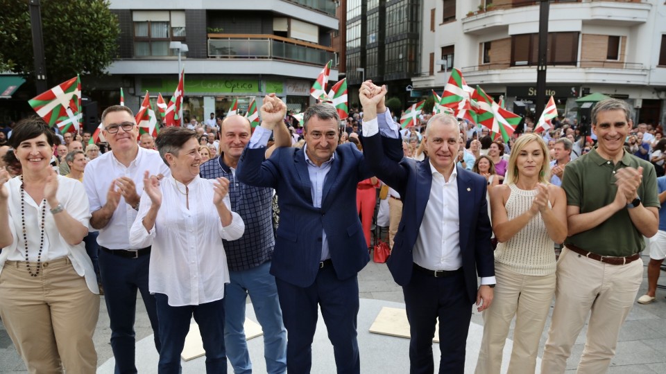 23-J Mitin Festa Euskal Ahotsa Gira - Getxo Aitor Esteban Nerea Ahedo, Iñigo Urkullu, Andoni Ortuzar