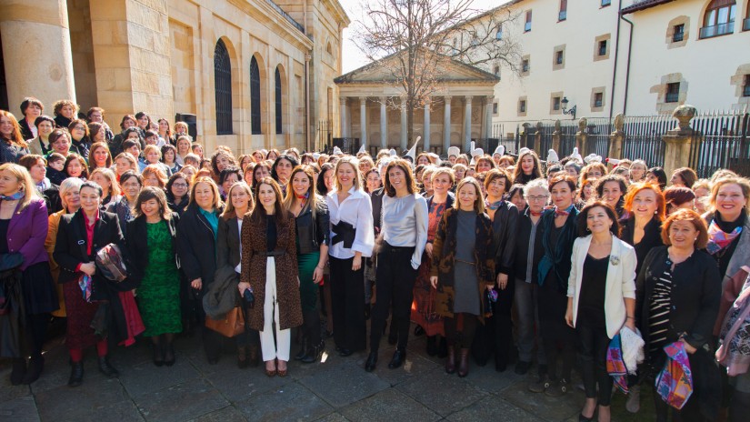 Itxaso Atutxa reivindica “la ocupación de puestos de poder para las mujeres” en la II Asamblea de Mujeres Vascas Electas celebrada en la Casa de Juntas de Gernika